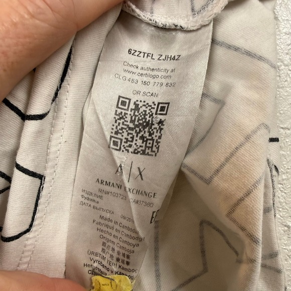 Armani Exchange Mens Graphic T Shirt All Over Logo Print White Size XS - Picture 3 of 5